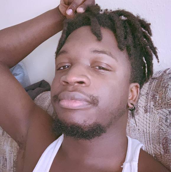 Profile Picture of Joshua Gerald (@joshuagerald) on Poshmark