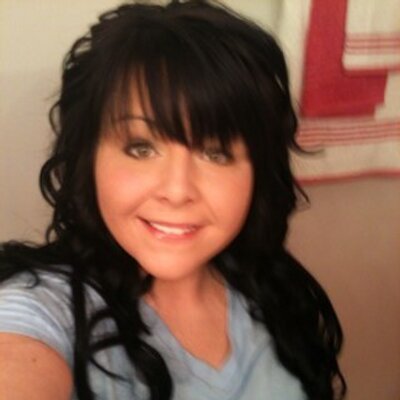 Profile Picture of Amber Spivey (@sunkissedblue) on Twitter