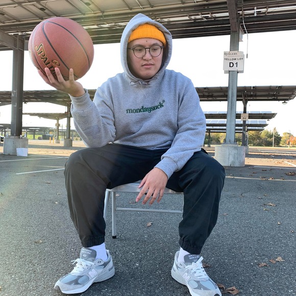 Profile Picture of Nathan Felix (@mrnetflix) on Poshmark