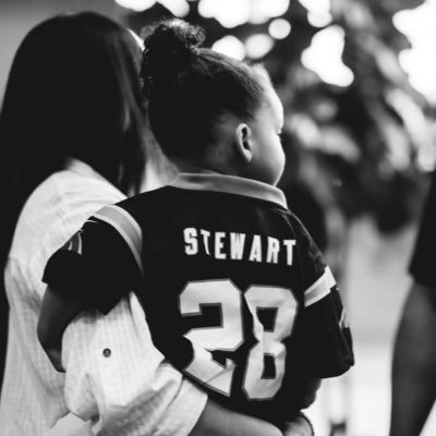 Profile Picture of Jonathan Stewart (@Jonathanstewar1) on Twitter