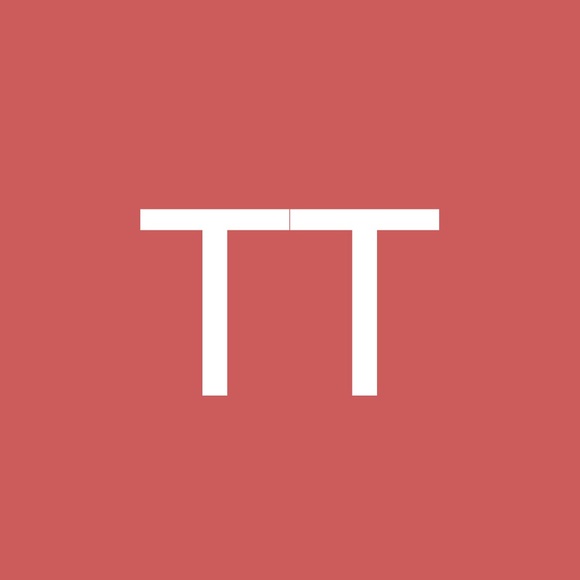 Profile Picture of Tassu Tassu (@tassutassu07) on Poshmark