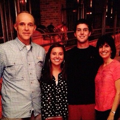 Profile Picture of Kim Crump (@CrumpKim) on Twitter