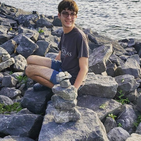 Profile Picture of Alex Balkon (@rtg123) on Poshmark