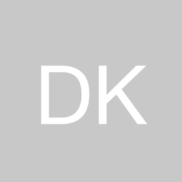Profile Picture of Dawn Keller (@dkfizzle) on Poshmark