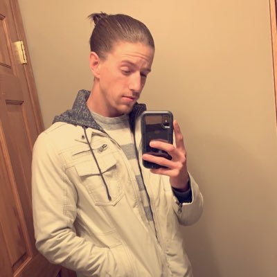 Profile Picture of Tyler McKinney (@KawiBoy23) on Twitter