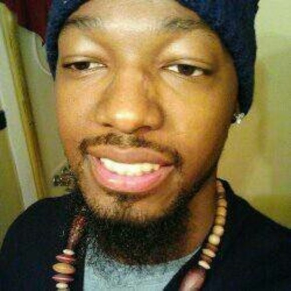Profile Picture of Lamar Lowery (@lamarlowery29) on Poshmark