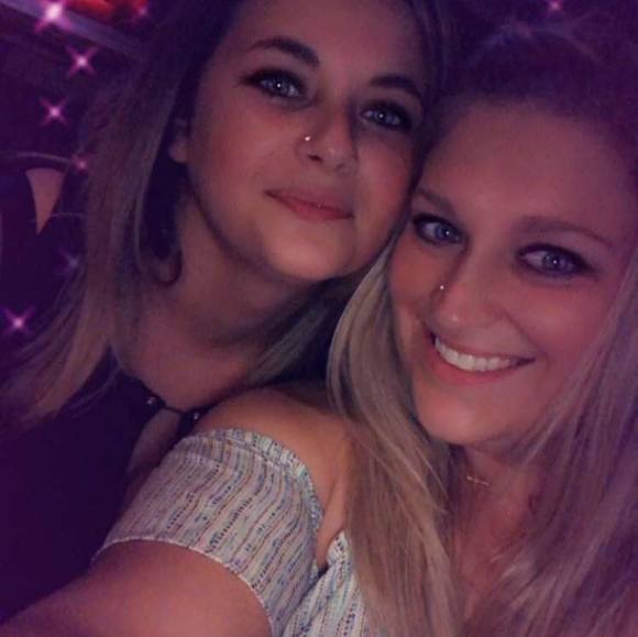 Profile Picture of Shirina Manier (@domidj46) on Poshmark