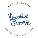Profile Picture of Selected Second Hand-etc. (@moodie.goodie_store) on Instagram