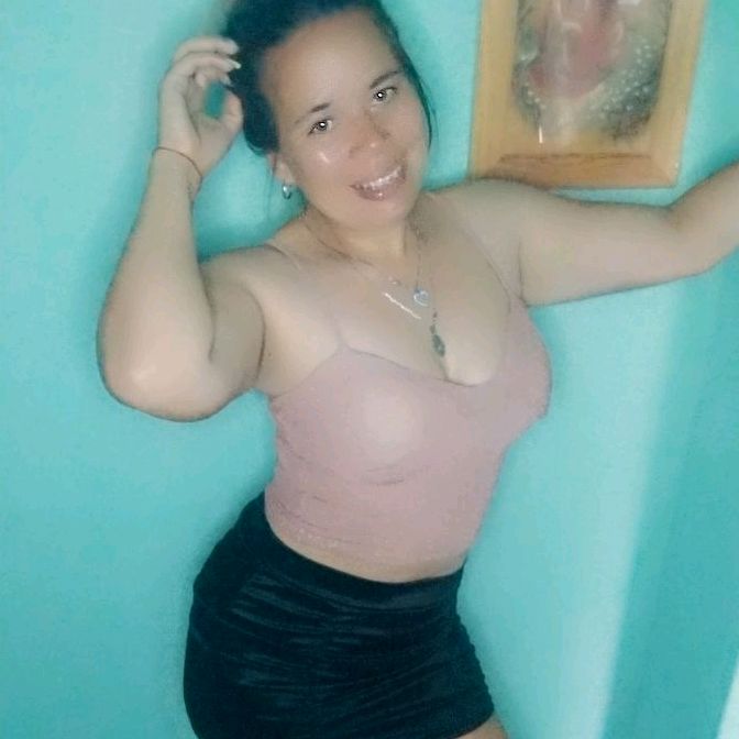 Profile Picture of k@ro_ Caro (@karo13_92) on Tiktok