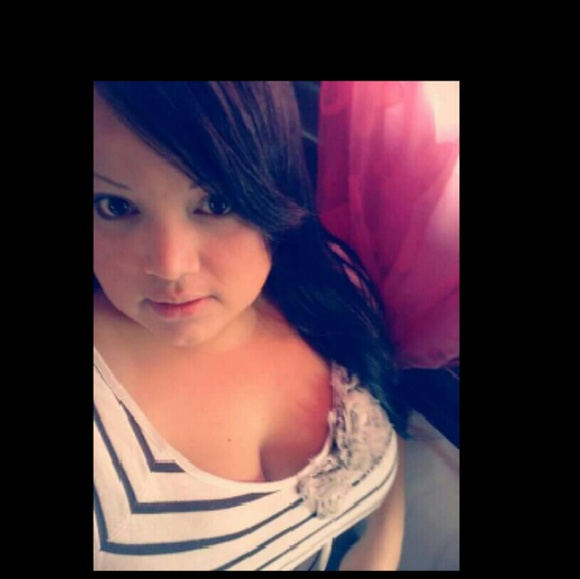 Profile Picture of Nemesis Perez (@nemesis28) on Poshmark