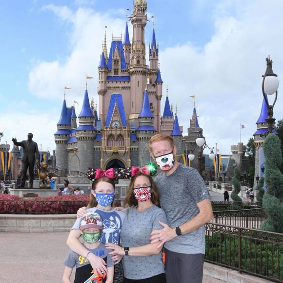 Profile Picture of Susanjeff haley hayden Valkenburg (@jeffvalkenburg) on Poshmark