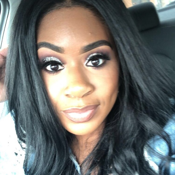 Profile Picture of Jesseca Harness (@jdharness) on Poshmark