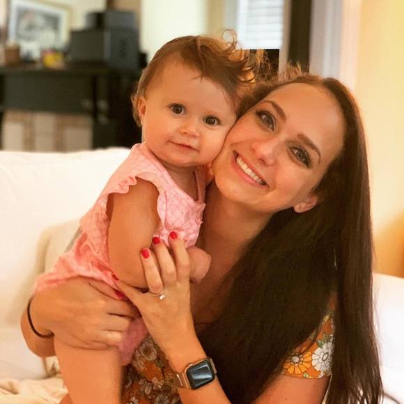 Mariellen Rosen - Poshmark Profile Picture of Mariellen Rosen (@mariellenbleh) on Poshmark