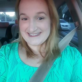 Profile Picture of Danielle Bennett (@daniellemarieb) on Pinterest