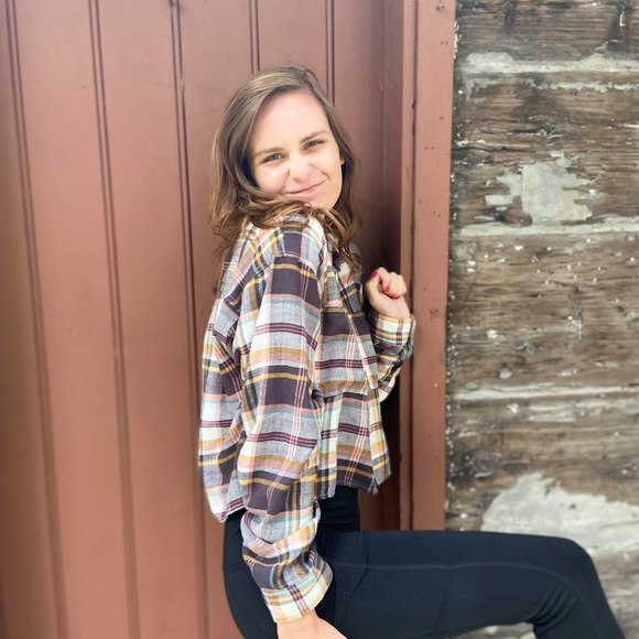 Profile Picture of Haley Crist (@haleycrist) on Poshmark