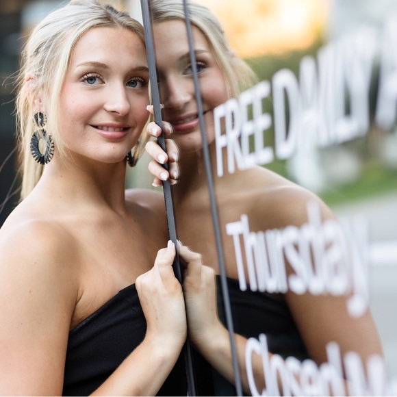 Profile Picture of Avery Abfall (@averya312) on Poshmark