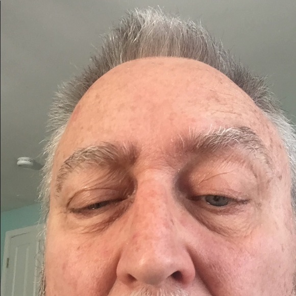 Profile Picture of Les Wiberg (@lawles102) on Poshmark