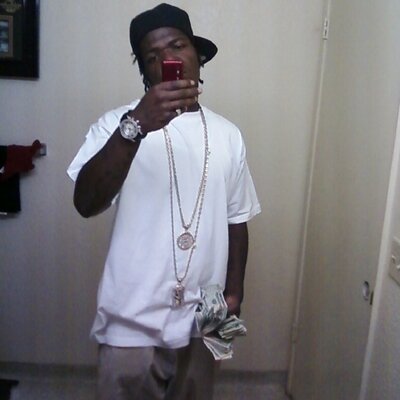 Profile Picture of Irvin Cook (@irvgottiboss) on Twitter