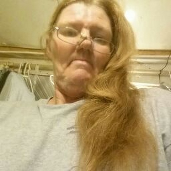 Profile Picture of Barbara Packer (@babywoodburn71) on Poshmark