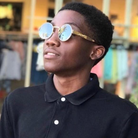 Profile Picture of Hamadi Ali (@hamadiali) on Poshmark