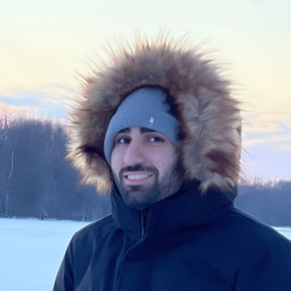 Profile Picture of Ehsan Nazemi (@ehsannazemi) on Poshmark