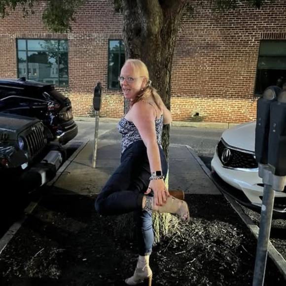 Profile Picture of Michelle Applegate-harr (@skylite1977) on Poshmark