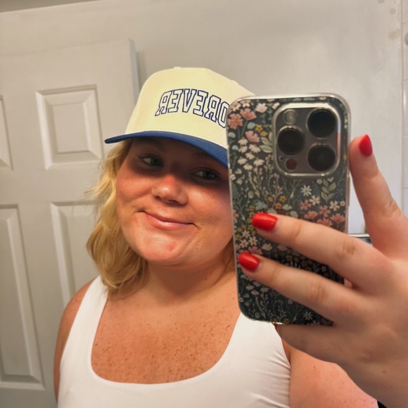 Profile Picture of Kara Haase (@karahaase90) on Poshmark
