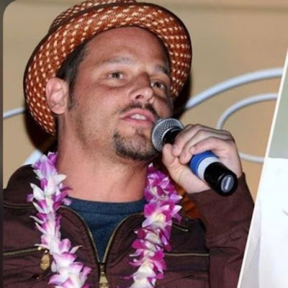 Profile Picture of Alexa Bageris (@bagerisale20) on Poshmark