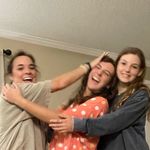 Profile Picture of sarah, chase, caroline, and sometimes megan (@everbrown_) on Instagram