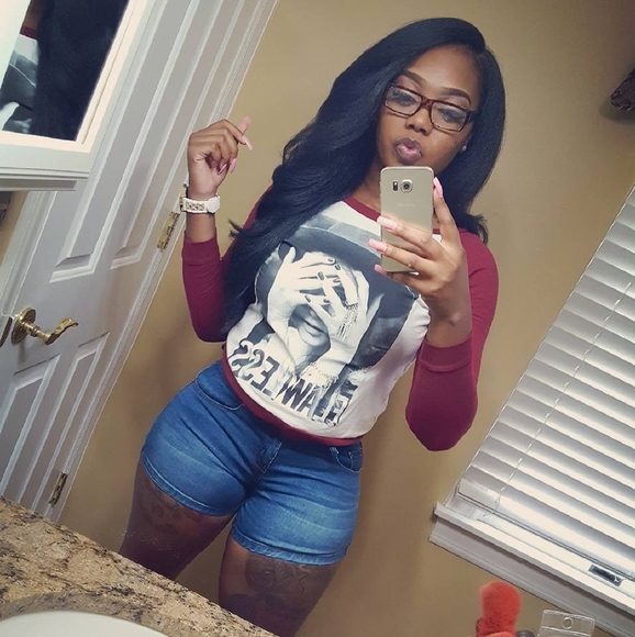 Profile Picture of Aletha Jeffries (@lethaj89) on Poshmark