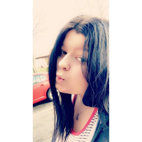 Profile Picture of Tori Phillips (@toriiphillipss) on Poshmark