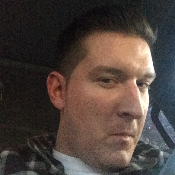 Profile Picture of Sean Stuart (@sjstuart12) on Poshmark