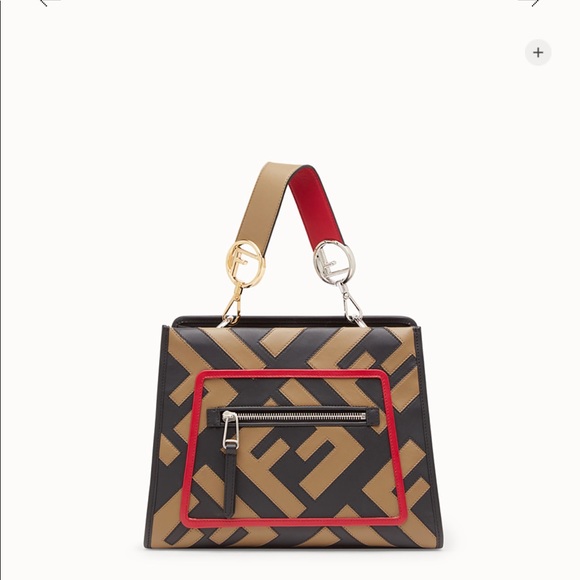 Profile Picture of Tia James (@tcjames24) on Poshmark