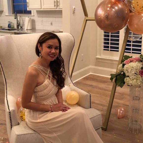 Profile Picture of Ngoc Kim (@ngoc_k) on Poshmark