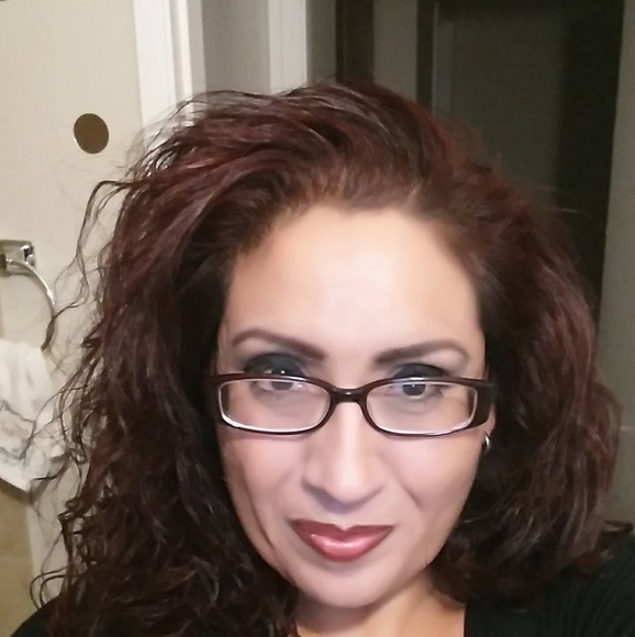 Profile Picture of Veronica Tripodi (@verotequero) on Poshmark