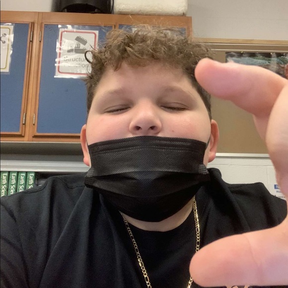 Profile Picture of Matthew Latour (@matthewlatour) on Poshmark