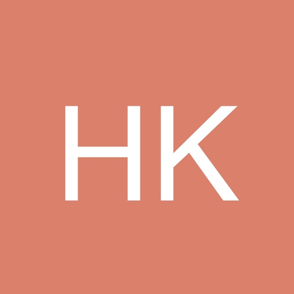 Profile Picture of Heather Kern (@heathakern) on Poshmark