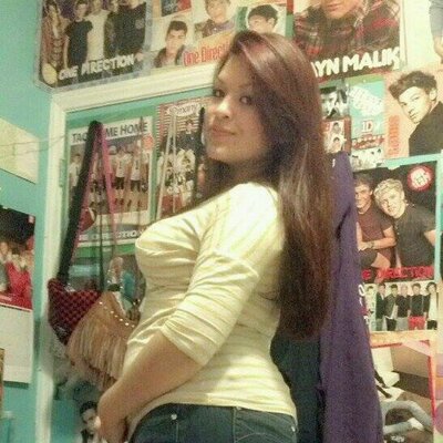 Profile Picture of Jessica Olivarez (@olivarez_jo) on Twitter