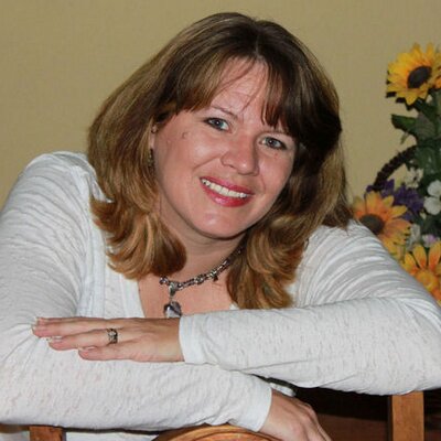 Profile Picture of Kim Earley (@inkedinthesouth) on Twitter