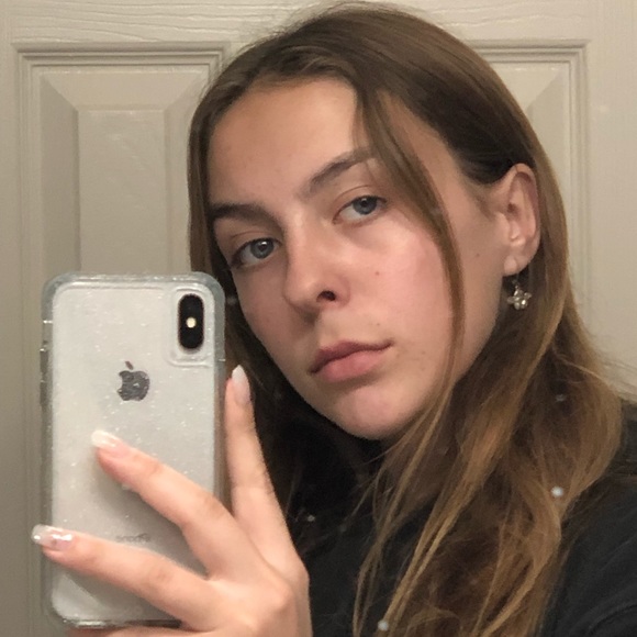 Profile Picture of Shea Claridy (@sheaaaaaaa) on Poshmark