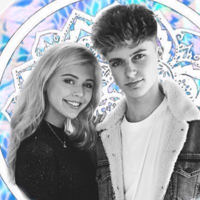 Profile Picture of Loren And Harvey! (@larveystars) on Twitter