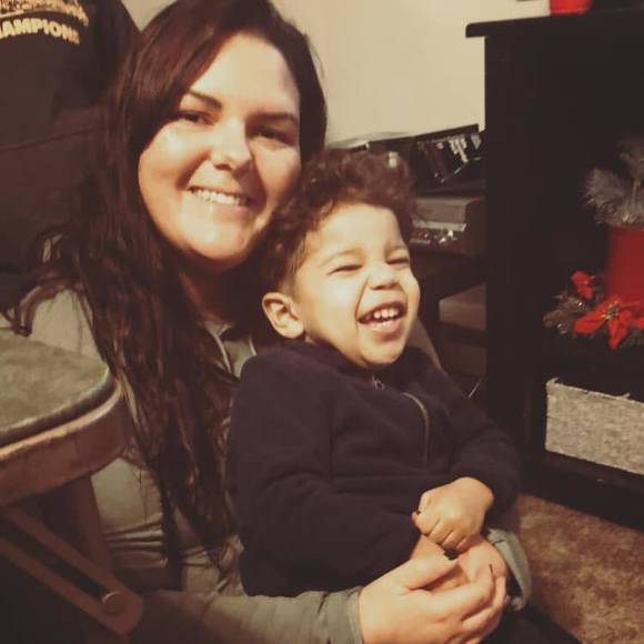 Alyssa Stahly - Poshmark Profile Picture of Alyssa Stahly (@alyssa0844) on Poshmark