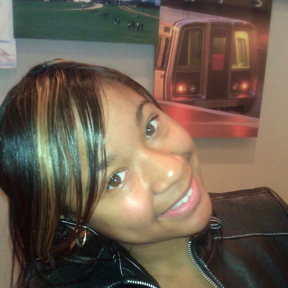 Profile Picture of Taylor Walton (@tay1shay) on Poshmark