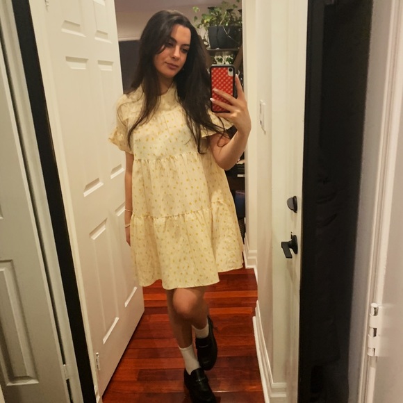 Profile Picture of Maya Berger (@mayaberger524) on Poshmark