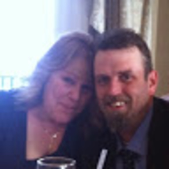 Profile Picture of Andrea Contelmo (@andreacontelmo) on Poshmark