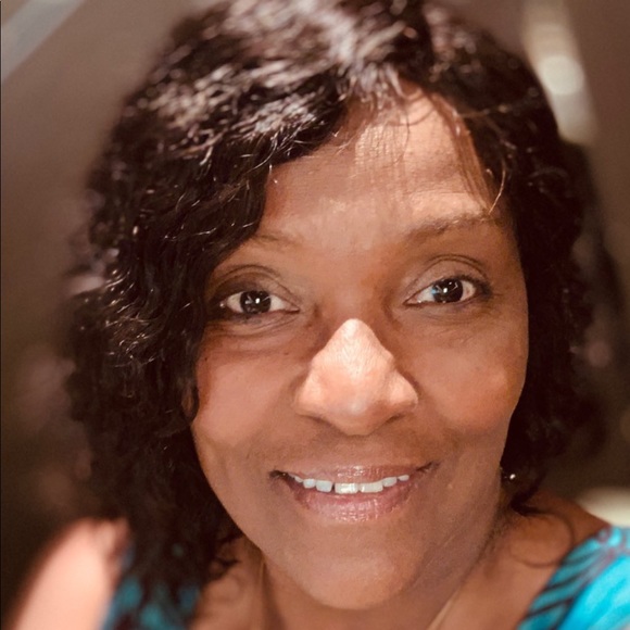 Profile Picture of Patricia Swindler (@pswindler) on Poshmark