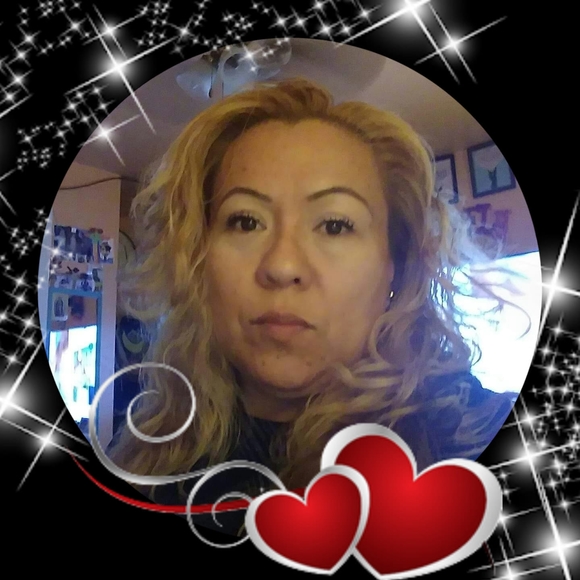 Profile Picture of Vicky Sanchez (@vickysg2011) on Poshmark