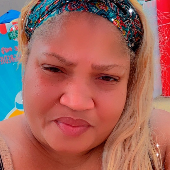 Profile Picture of Shawnta Davis (@shawntadavis785) on Poshmark