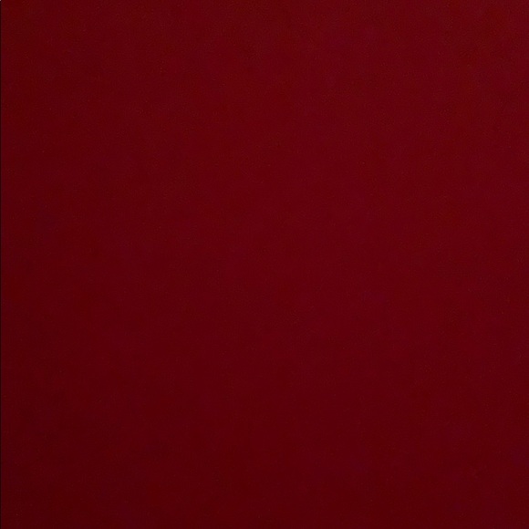 Profile Picture of Ashanti Harrell (@yuuvaay123) on Poshmark