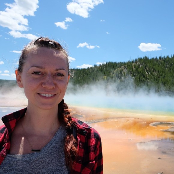 Profile Picture of Polina Goncharova (@polinagon) on Poshmark